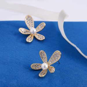 Floral Pearl Clusters